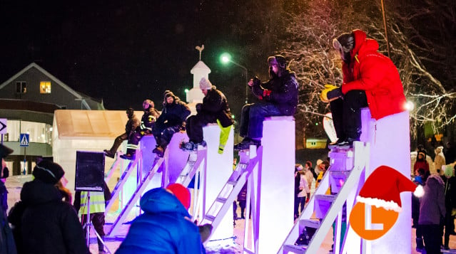 #AdventCalendar: The Swedish town where people sit on ice poles for 51 hours