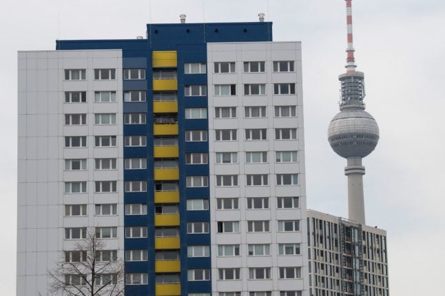 Berlin rent freeze: 340,000 tenants 'paying too much' for housing