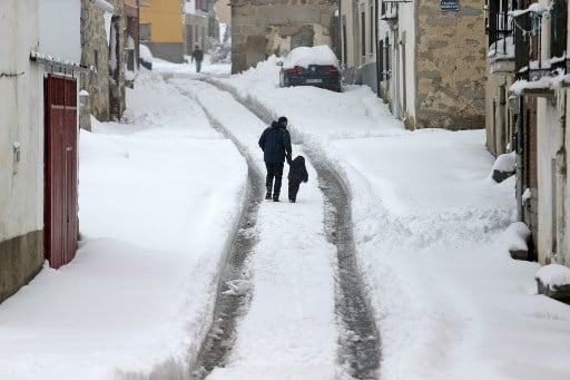 Storm Brendan: Spain braced for big freeze