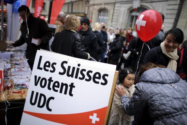 Right-wing Swiss party demands quotas on migration from EU