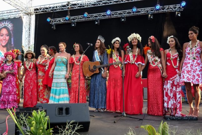 The Miss France contestants face a general knowledge quiz