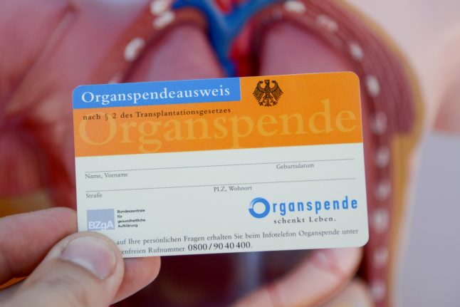 Bundestag votes against 'opt-out' system of organ donation in Germany