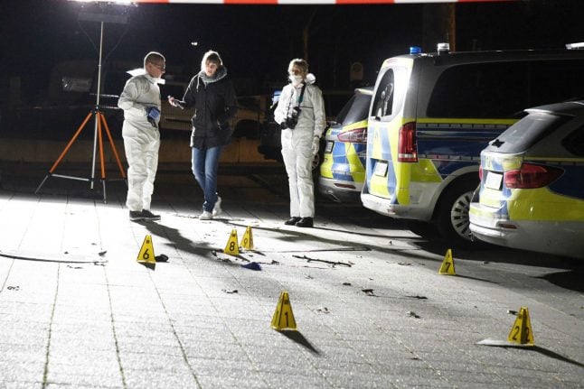 German police doubt terror link in knife attack
