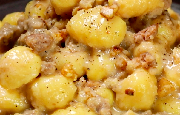 Italian recipe of the week: Creamy gnocchi with cheese, sausage and walnuts