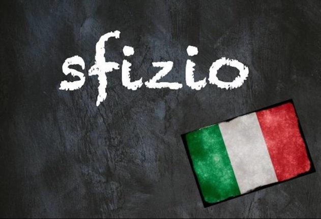 'Sfizio' written on a black chalkboard background