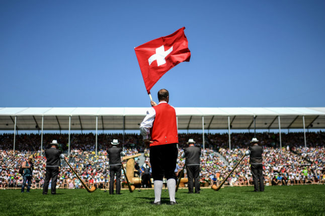 Which Swiss cantons have the strictest citizenship requirements?