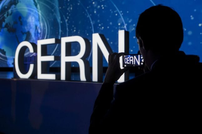 Switzerland: CERN lab drops Facebook due to data concerns