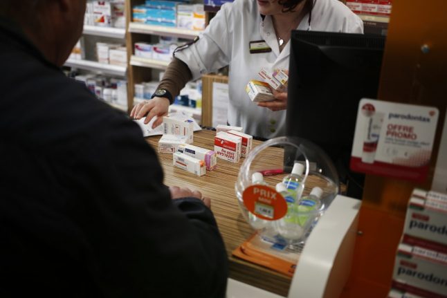 Could Amazon soon be able to sell non-prescription drugs in France?