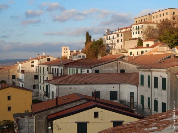 Will this town in southern Italy really pay your rent if you move there?
