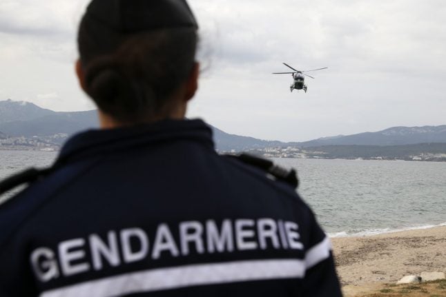 French police unions threaten to stop enforcing lockdown as first gendarme dies from coronavirus