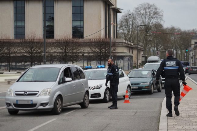 UPDATE: France extends validity of car safety tests until the summer