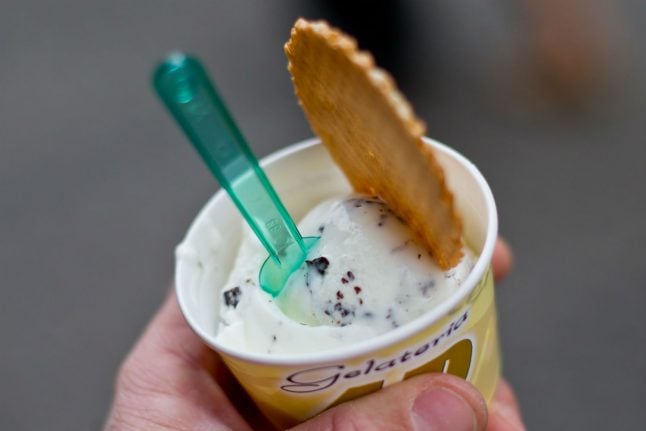 Coronavirus: German couple fined €400 after eating ice cream too close to shop