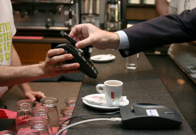 France increases contactless payments limit to €50