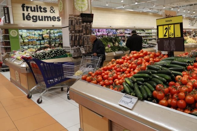 Supermarkets in France cap prices during coronavirus lockdown