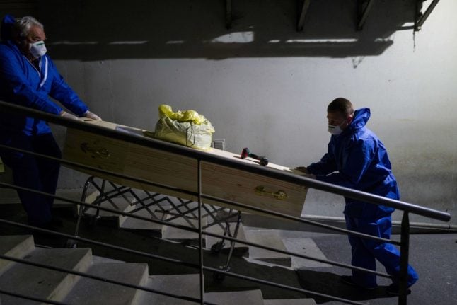 Paris police requisition hall at Rungis food market to store bodies of coronavirus victims