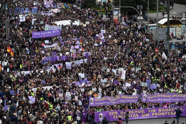 Should Spain's govt have allowed Women's Day march on eve of outbreak?