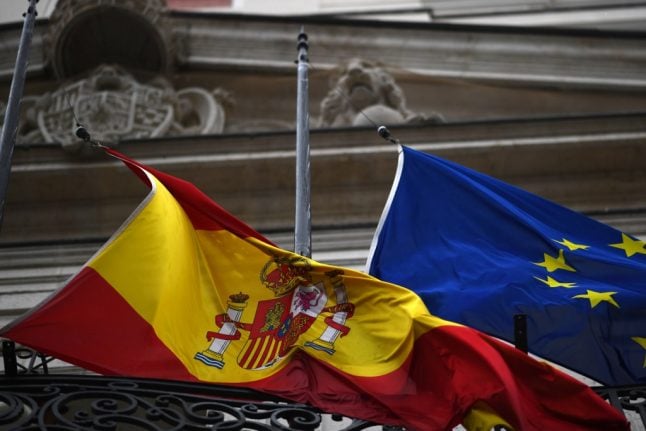 Spain declares 10 days official mourning for coronavirus victims