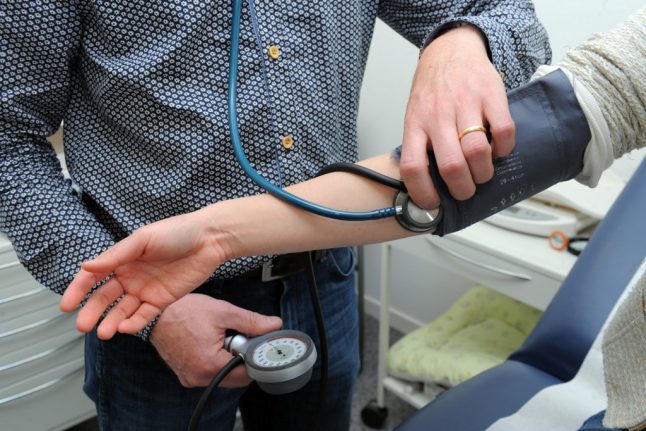 France offers free medical checks for over 65s and vulnerable patients