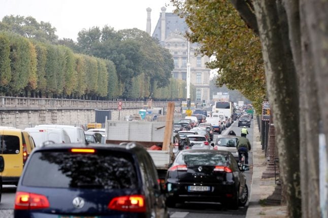 Anne Hidalgo's eco-friendly plans for Paris: Speed limits, parking spaces and bikes