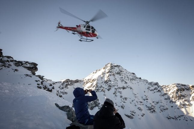 Plane crash in Swiss Alps leaves four dead