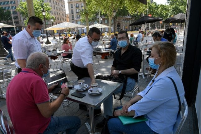 Madrid to finally make masks compulsory in all public spaces