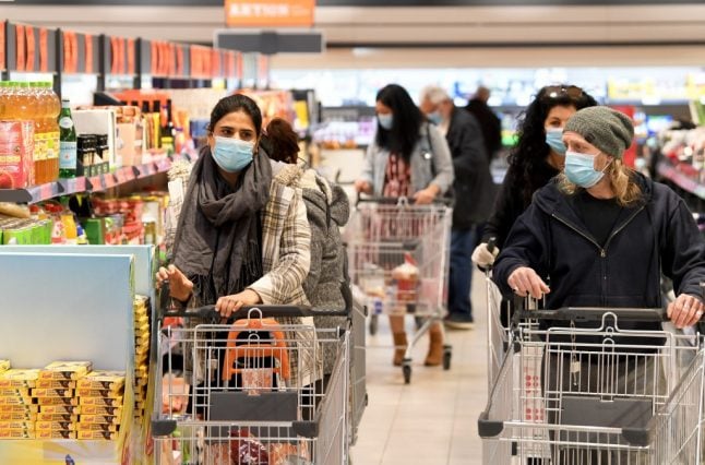 Austria re-introduces mandatory mask use in supermarkets