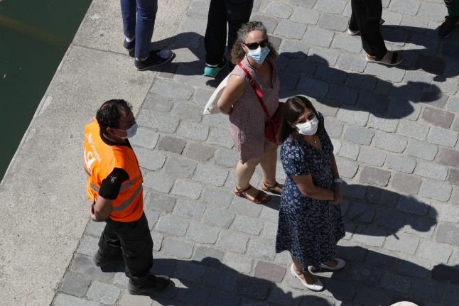 Paris mayor plans to make face masks compulsory in the street