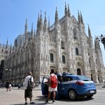 Knifeman threatens guard in Milan cathedral