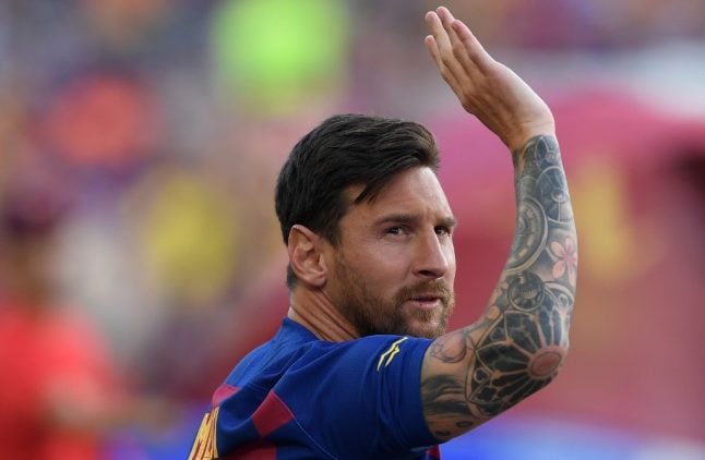 'Complete bombshell': Messi tells Barça he wants to leave