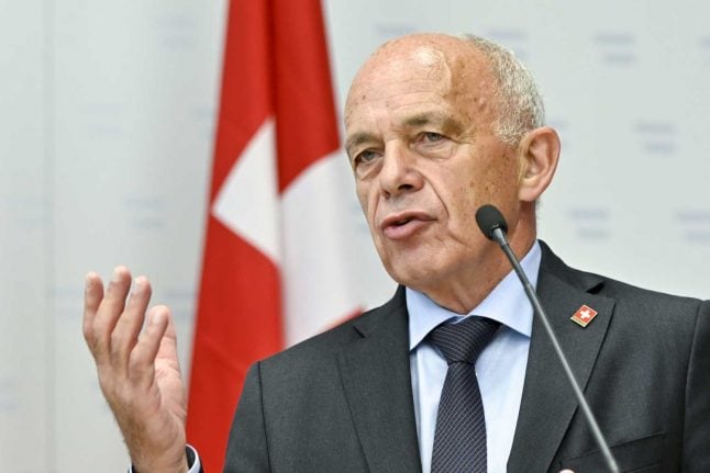 Former President Maurer: ‘Switzerland can't afford a second lockdown’