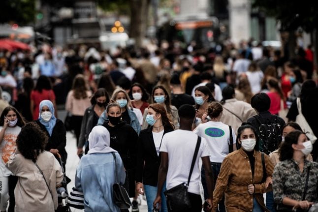 Lyon and Rouen declare face masks compulsory in outdoor areas