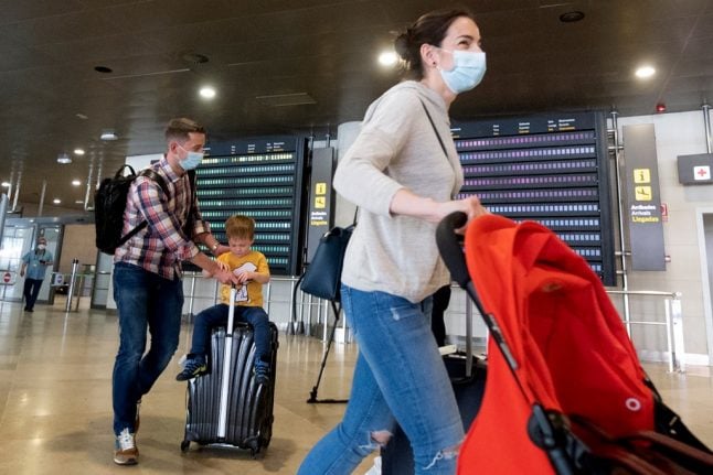 Switzerland slaps mandatory quarantine on travellers from UK and 14 other countries