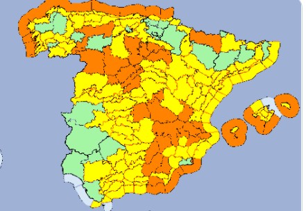 Weather warnings issued across Spain as Storm Alex rolls in