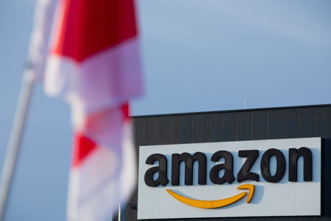 Amazon workers across Germany go on strike for higher wages in build up to 'online Xmas'