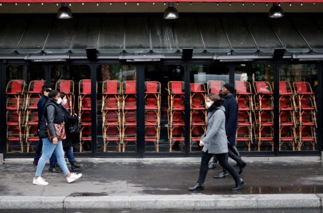 Bars, restaurants and cinemas might not reopen in January, says French economy minister