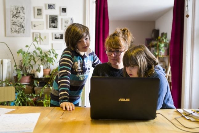 Is the French government really proposing a complete ban on home-schooling?