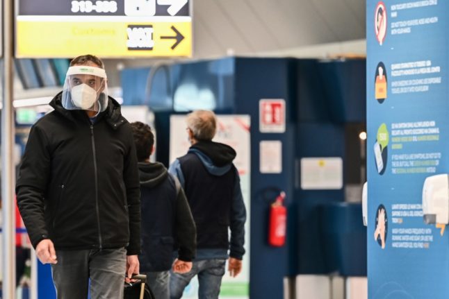 Italy set to allow residents to return home from UK