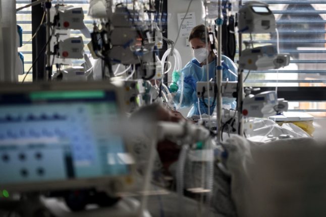 Switzerland's hospital directors issue plea for tighter coronavirus measures