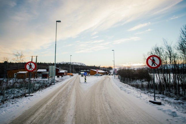 Coronavirus: Norway to make digital record of all arrivals at border
