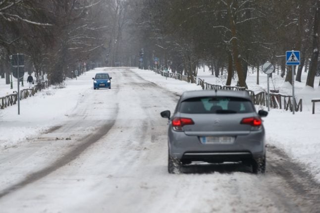 Winter is here: Spain braced for icy blast and snowfall over puente