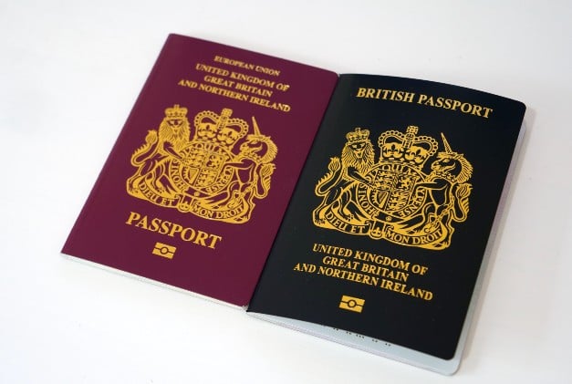 UPDATE: British residents of EU told not to worry about ‘souvenir’ passport stamps