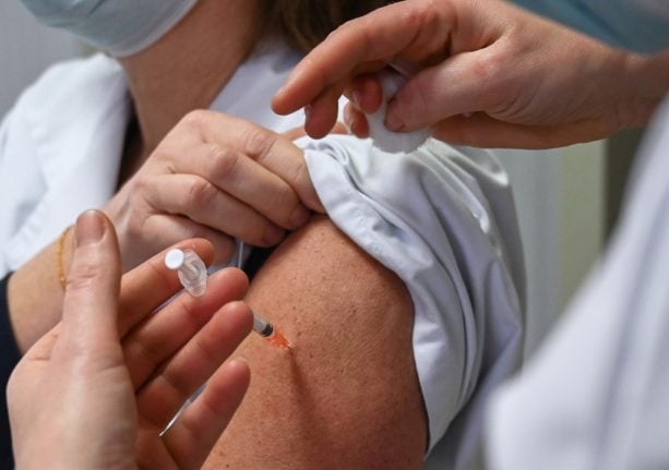 Reader question: Can foreigners in France get the Covid-19 vaccine?