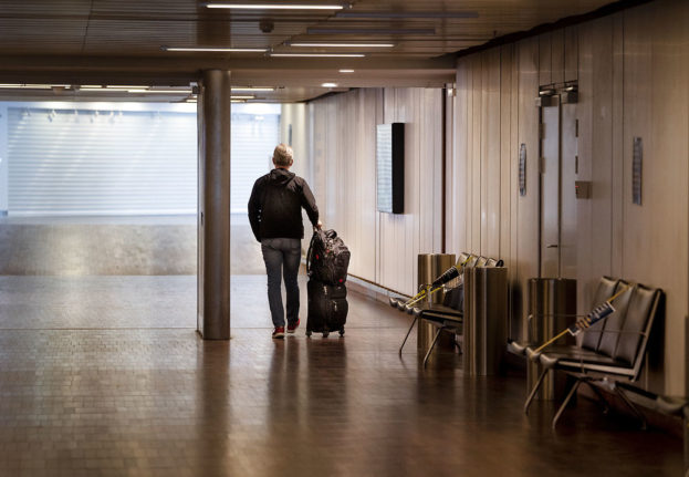 Denmark set to enforce entry quarantine as parliament backs move