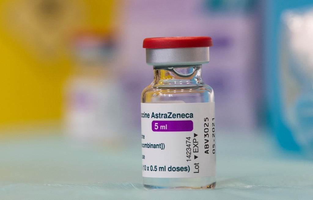 Spain receives first AstraZeneca vaccines but it won't be used on over 55s