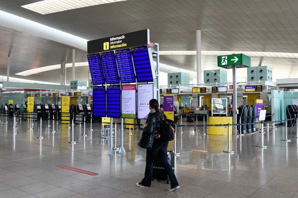 Spain extends travel ban again on arrivals from UK, Brazil and South Africa until mid-March