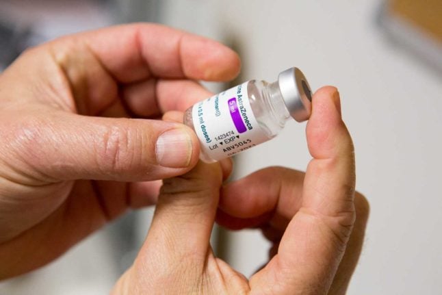 The AstraZeneca vaccine up close. Photo: Fred SCHEIBER / AFP