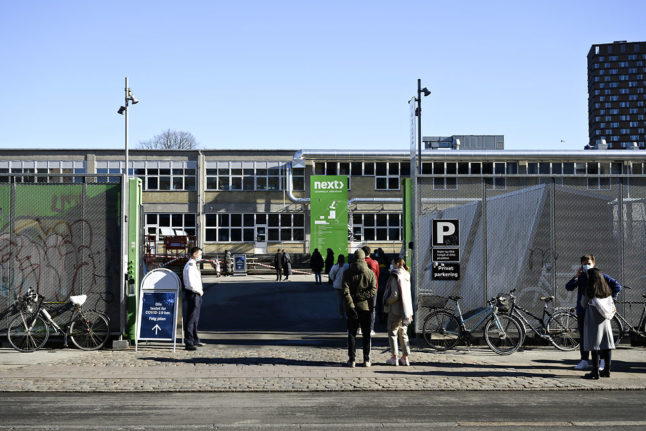 Covid-19 infections stable in Denmark two weeks after partial reopening