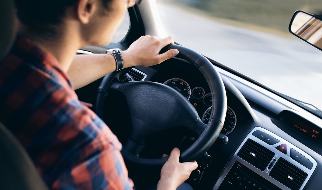 Driving in Spain: Can I take my theory and practical tests in English?