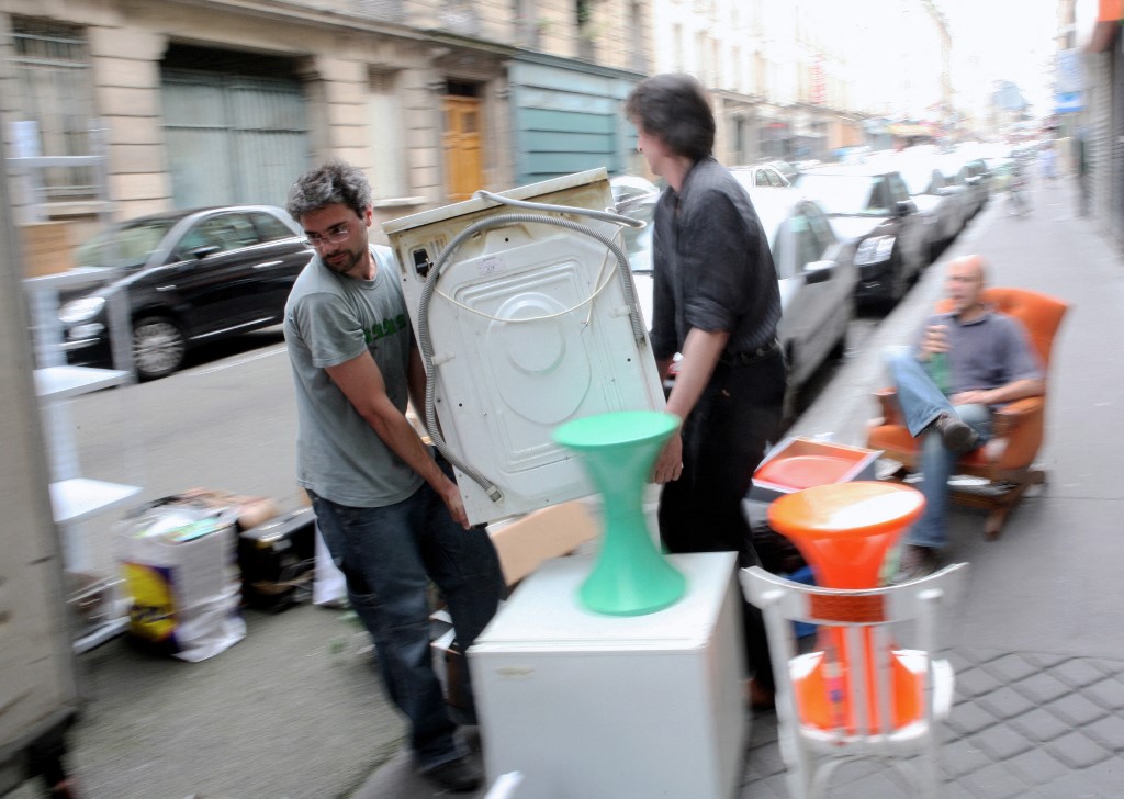 EXPLAINED How Britons can import belongings into Spain dutyfree post