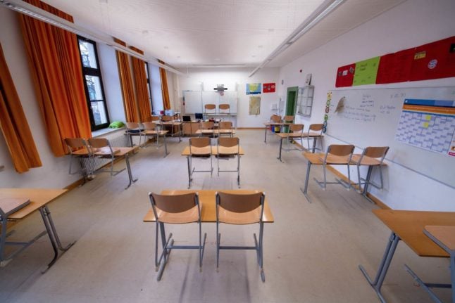 German teachers call for uniform Covid rules in schools nationwide